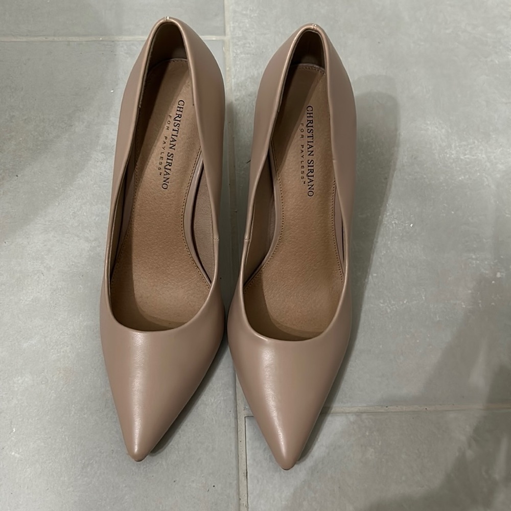 Size 12 Christian Siriano nude heels. Fits more like a 11.5.